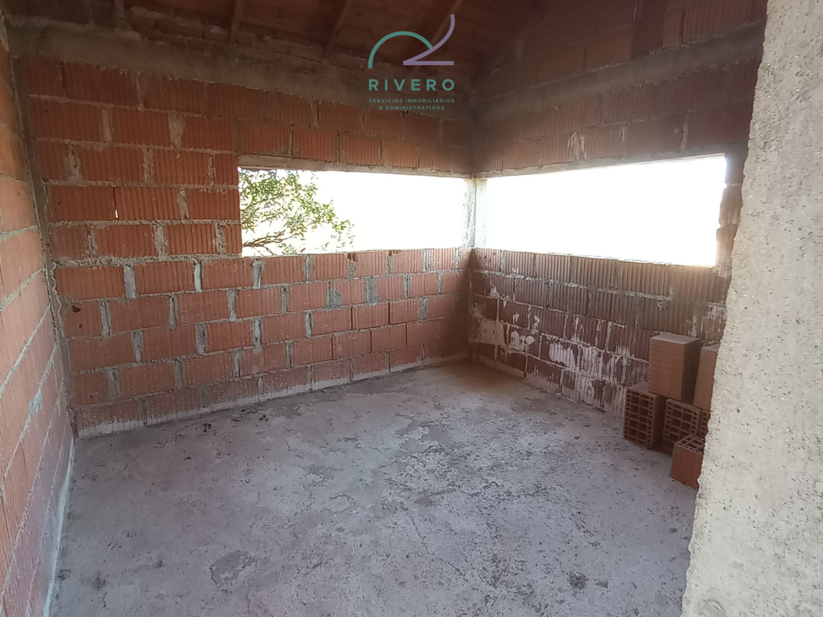 Se vende casa en construcción en Villa General Belgrano