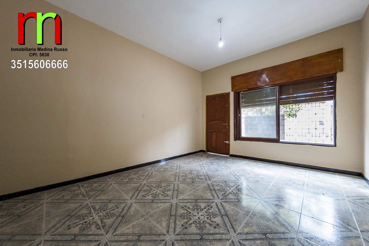 GENERAL BUSTOS - CASA  DEPTO