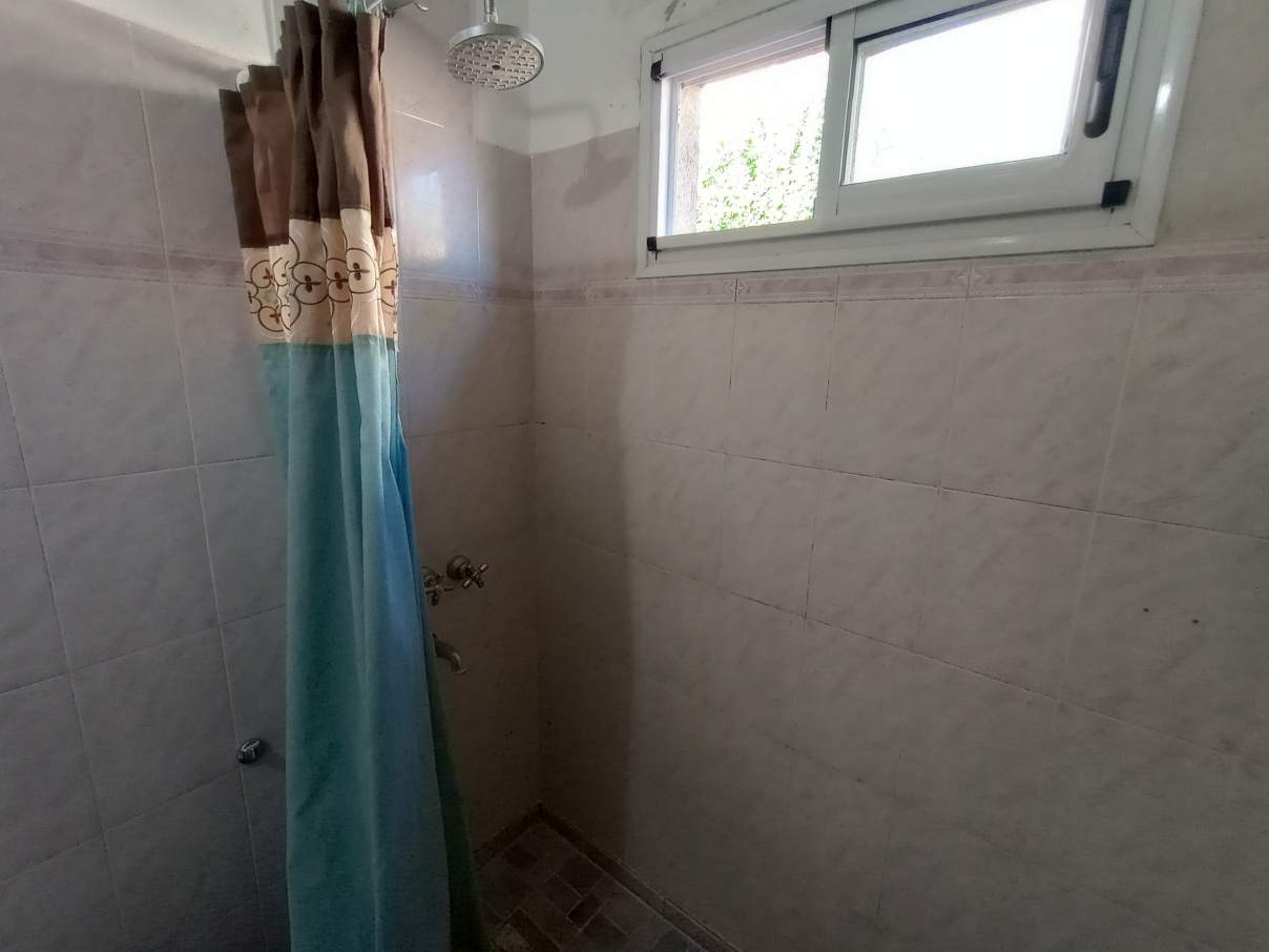 SE VENDE CASA DE 4 DORMITORIOS, QUINCHO, PILETA. BARRIO FENIX, RIO CUARTO