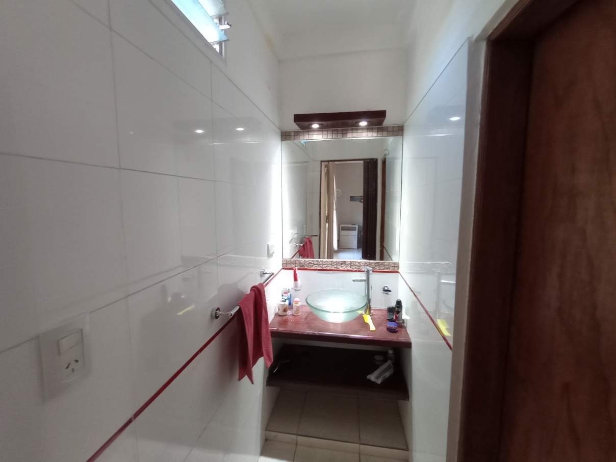SE VENDE CASA DE 4 DORMITORIOS, QUINCHO, PILETA. BARRIO FENIX, RIO CUARTO
