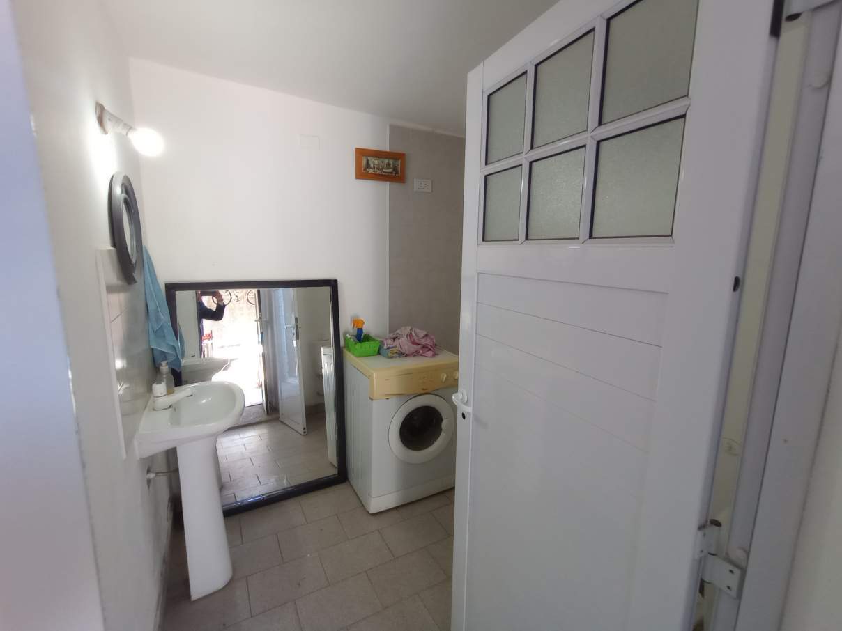 SE VENDE CASA DE 4 DORMITORIOS, QUINCHO, PILETA. BARRIO FENIX, RIO CUARTO