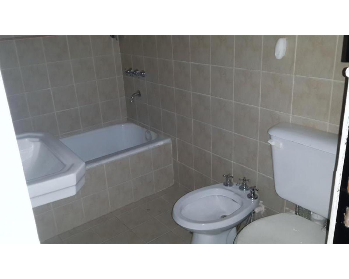 Centro. 2 Dorm.  Terraza de uso Exclusivo!! Excelente!!!!!!!!