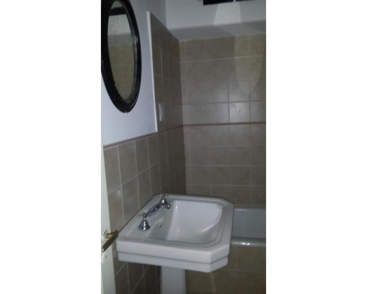 Centro. 2 Dorm.  Terraza de uso Exclusivo!! Excelente!!!!!!!!
