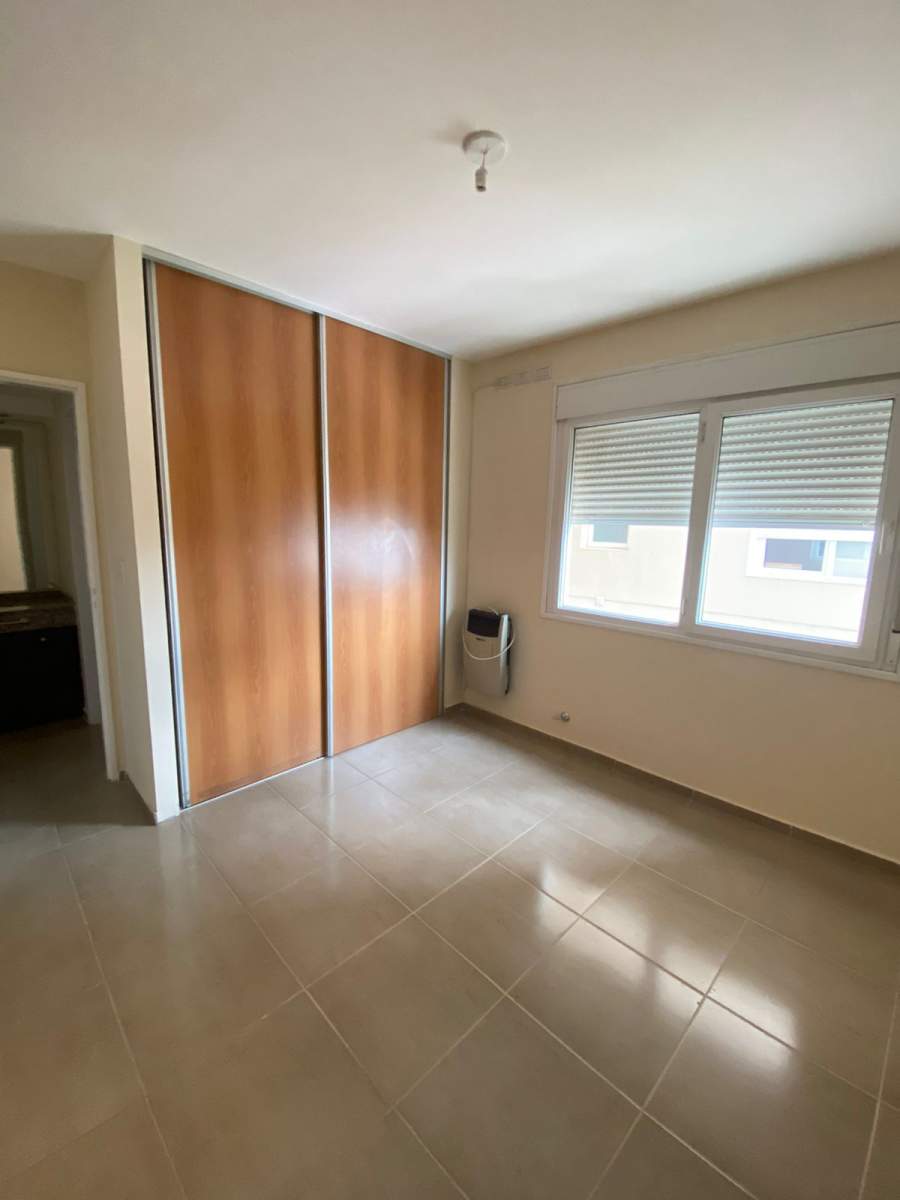 En venta departamento en edificio Alegro 2