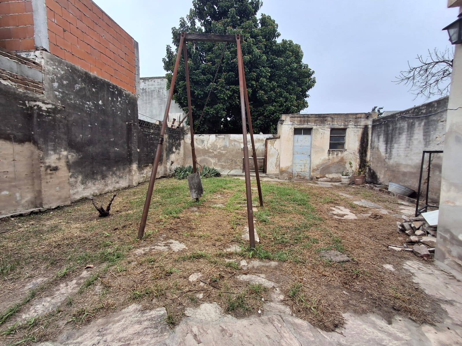CASA AMOBLADA CON EXCELENTE UBICACION EN SAN VICENTE