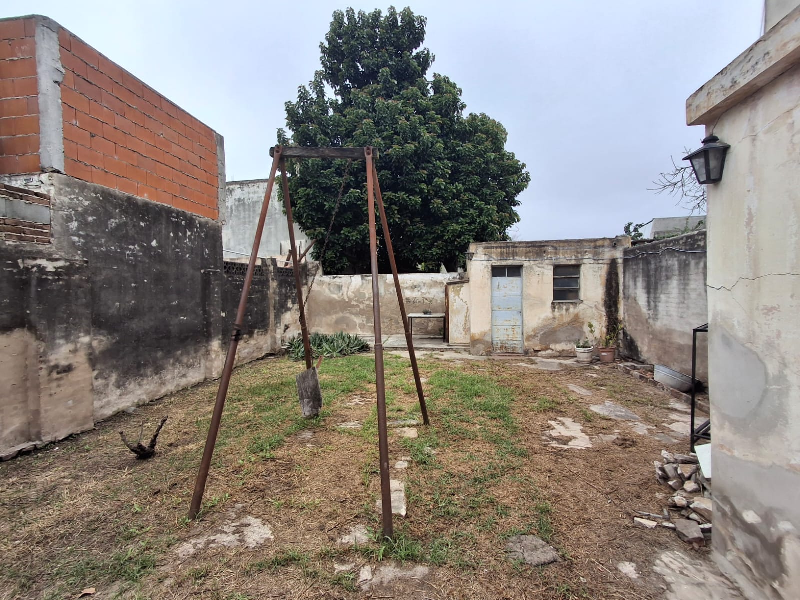 CASA AMOBLADA CON EXCELENTE UBICACION EN SAN VICENTE