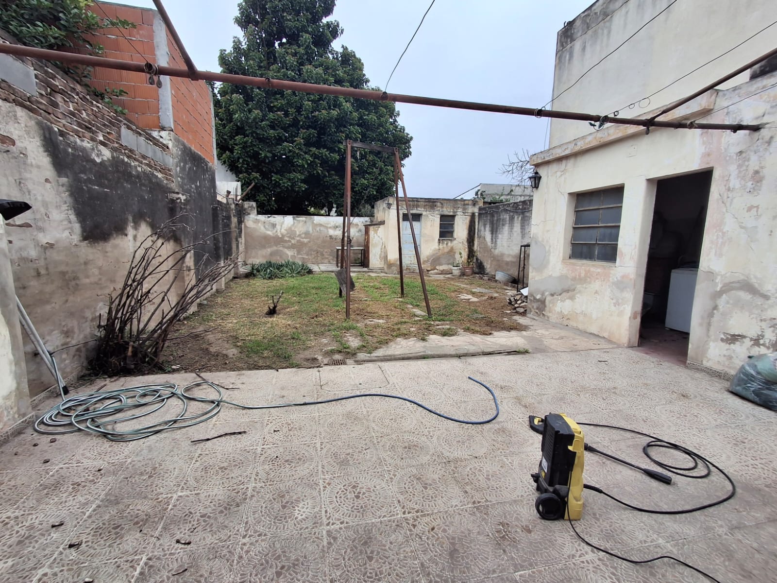 CASA AMOBLADA CON EXCELENTE UBICACION EN SAN VICENTE