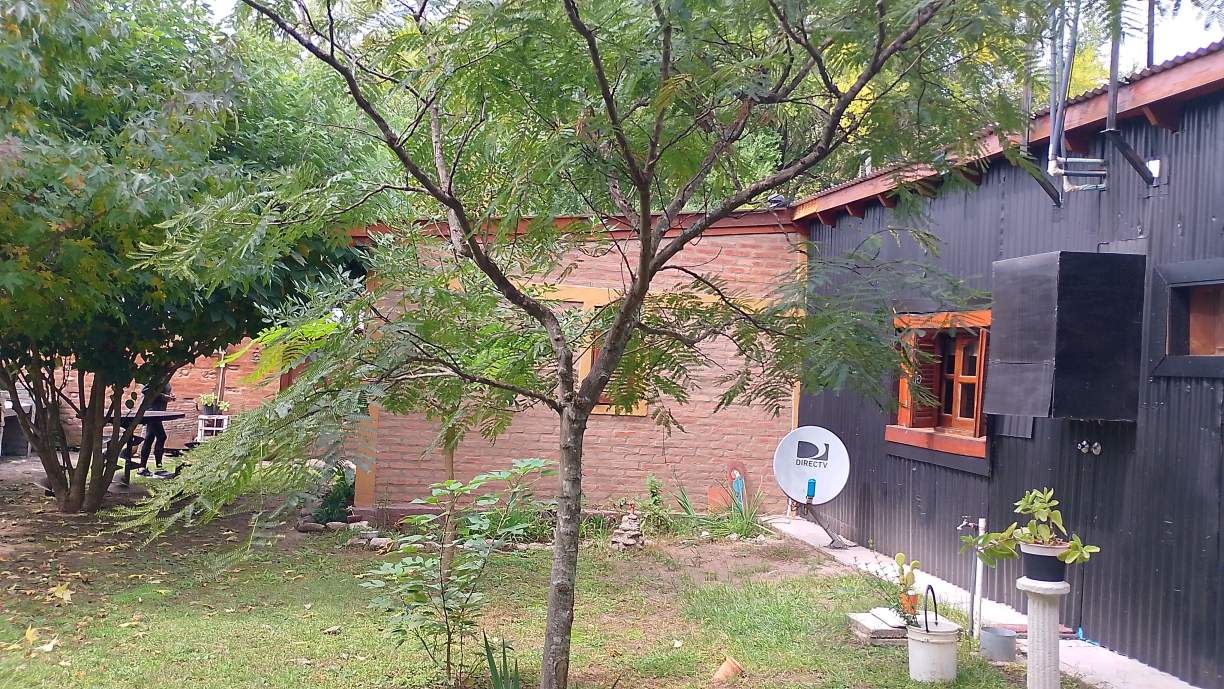 CABAÑA  DE 3 AMB CON PILETA  EN SANTA MÓNICA-CALAMUCHITA