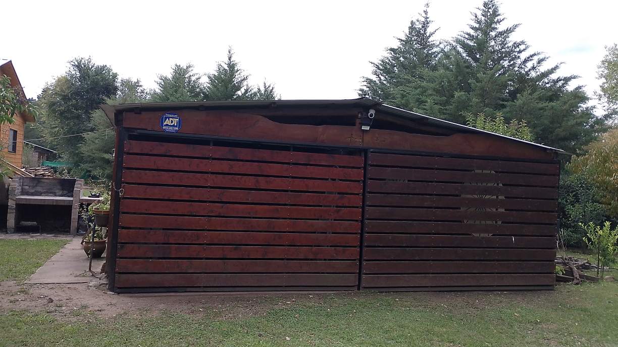 CABAÑA  DE 3 AMB CON PILETA  EN SANTA MÓNICA-CALAMUCHITA