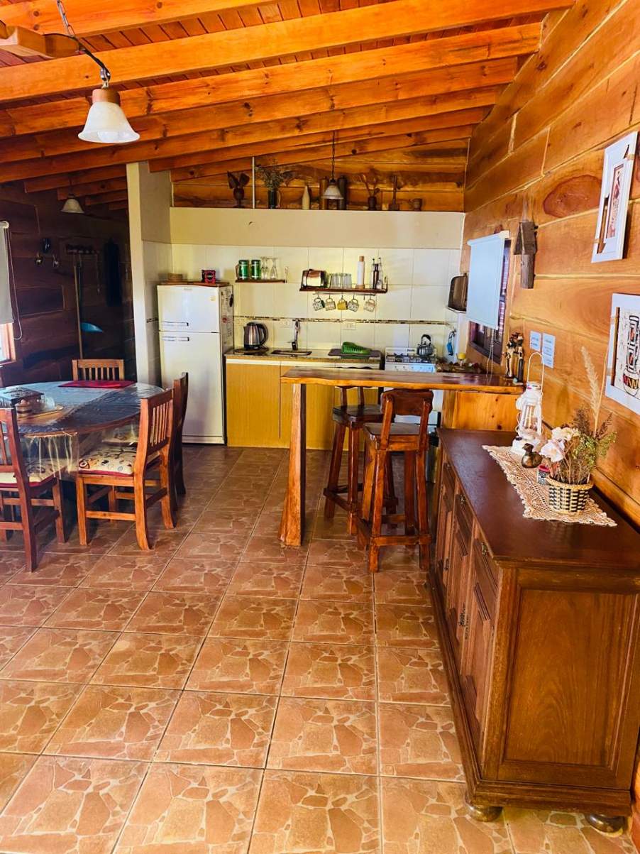 CABAÑA  DE 3 AMB CON PILETA  EN SANTA MÓNICA-CALAMUCHITA