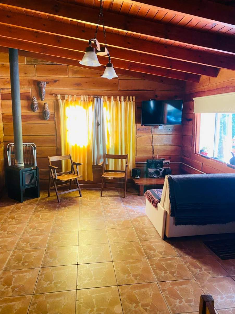 CABAÑA  DE 3 AMB CON PILETA  EN SANTA MÓNICA-CALAMUCHITA