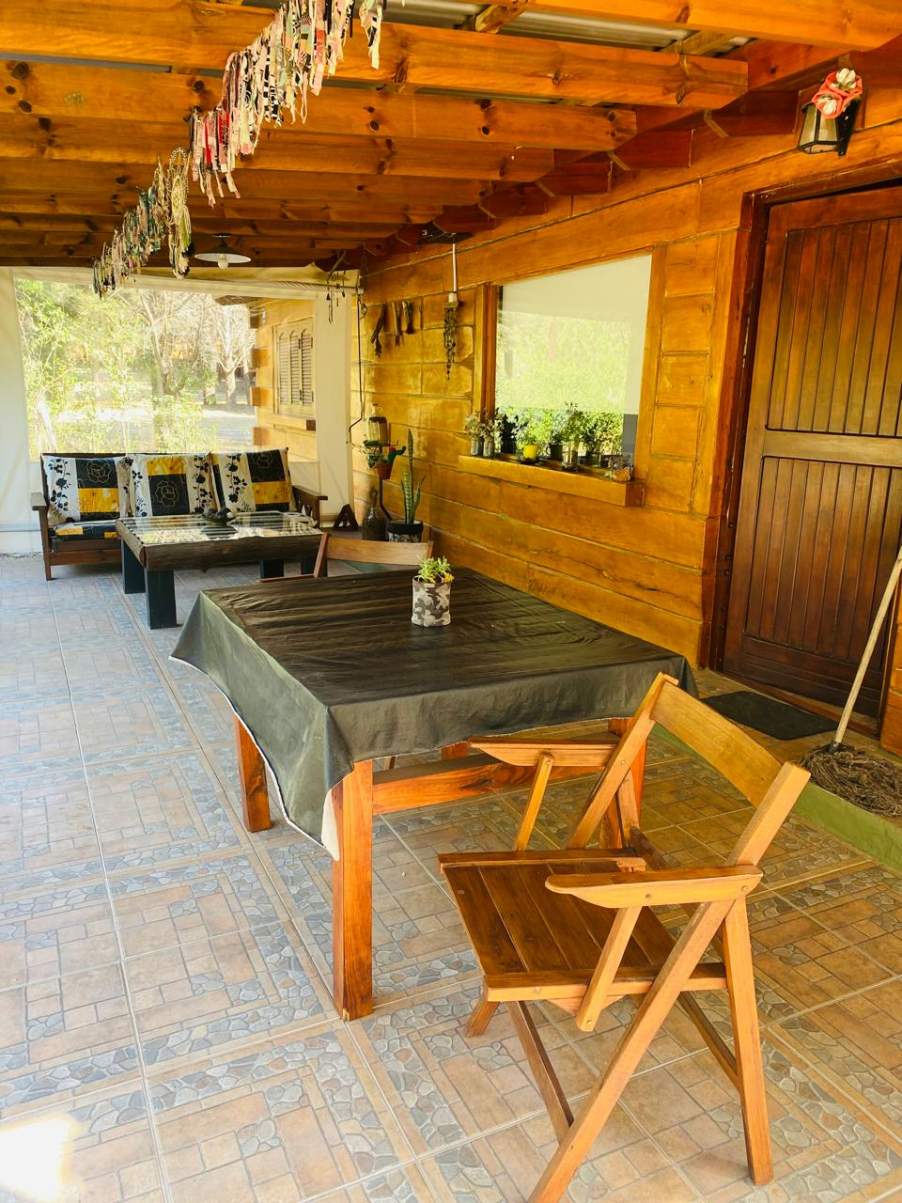 CABAÑA  DE 3 AMB CON PILETA  EN SANTA MÓNICA-CALAMUCHITA