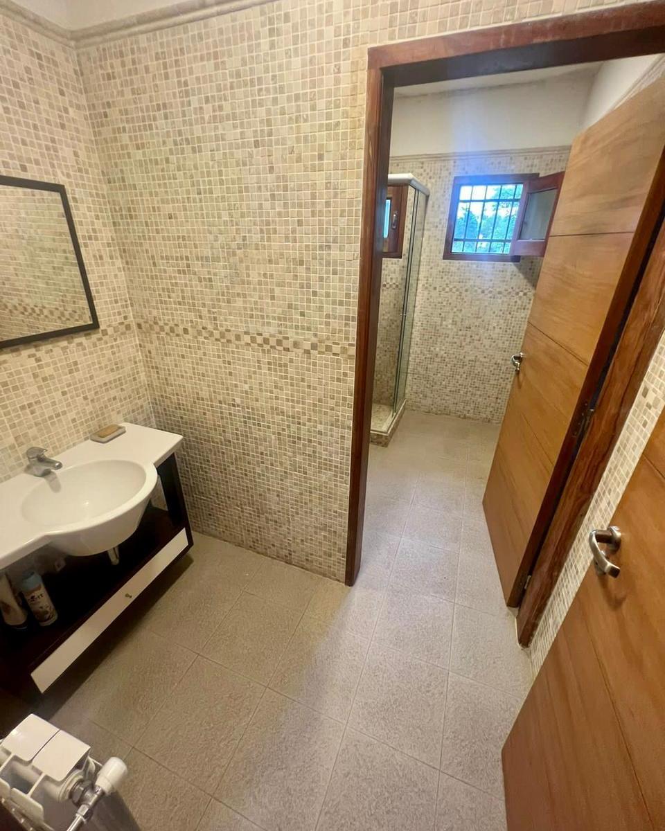 ALQUILER TEMPORARIO CASA 3 DORMITORIOS EN VILLA LAGO AZUL  CARLOS PAZ TANTI