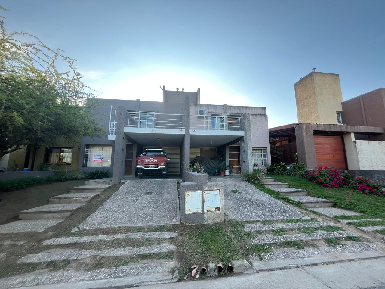 Alquilo Duplex 3 Dorm 2 B La Catalina Cordoba