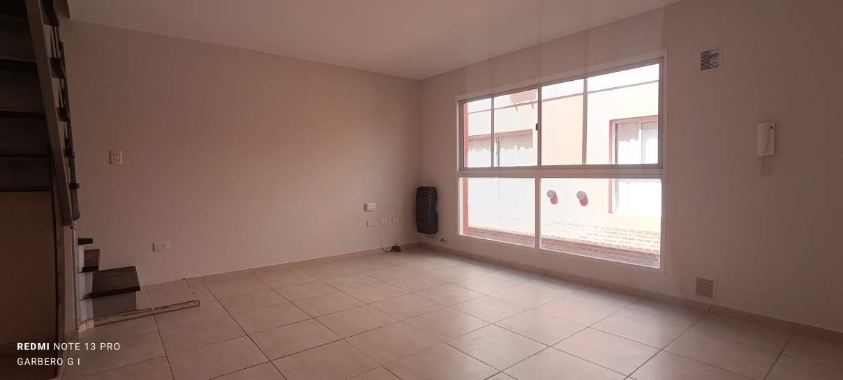 DUPLEX DE DOS DORMITORIOS EN COMPLEJO CERRADO