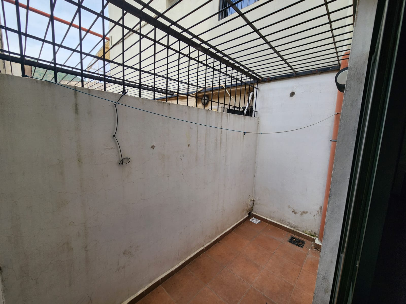 Departamento monoambiente venta, cochera, pileta. Av Principal, Villa Carlos Paz.