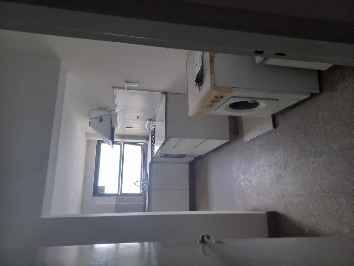 Centro. Dpto. 3 Dorm.  Dependencia. Muy amplio!!!