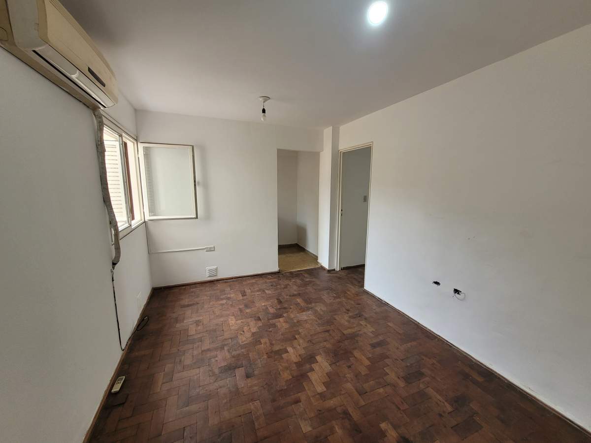 Departamento En Venta 1 Dormitorio Urquiza 383. Con Balcón