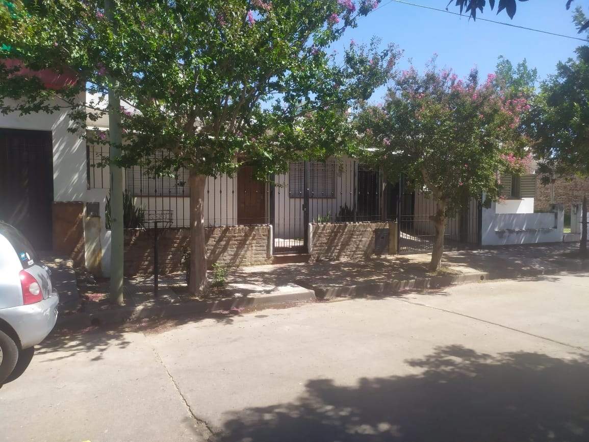 CASA 3 DORMITORIOS, B EMPALME, CÓRDOBA.