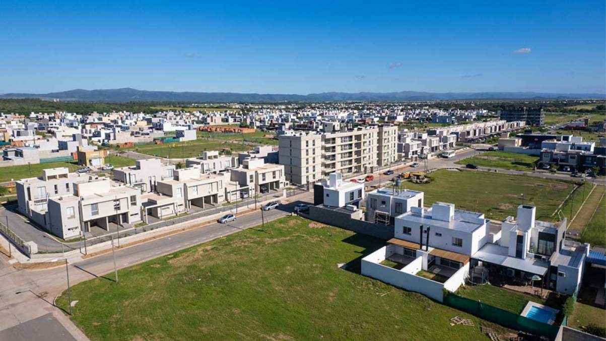 Vendó departamento dos dormitorios en housing del boulevard (docta urbanización inteligente)