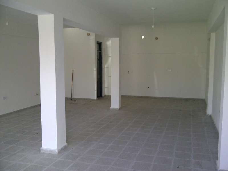 LOCAL COMERCIAL EN B DON BOSCO, SOBRE PAGLIERE AL 7004
