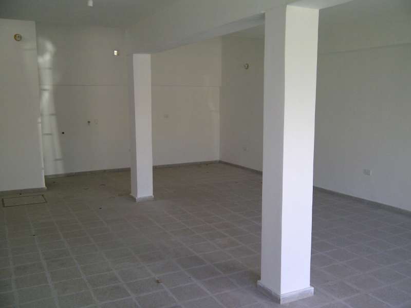 LOCAL COMERCIAL EN B DON BOSCO, SOBRE PAGLIERE AL 7004