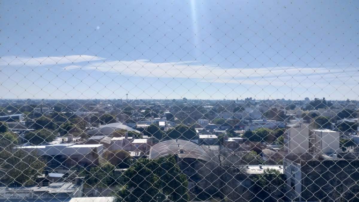 Vendo depto 3 dorm, cplacard y balcón. B Alta Cordoba.
