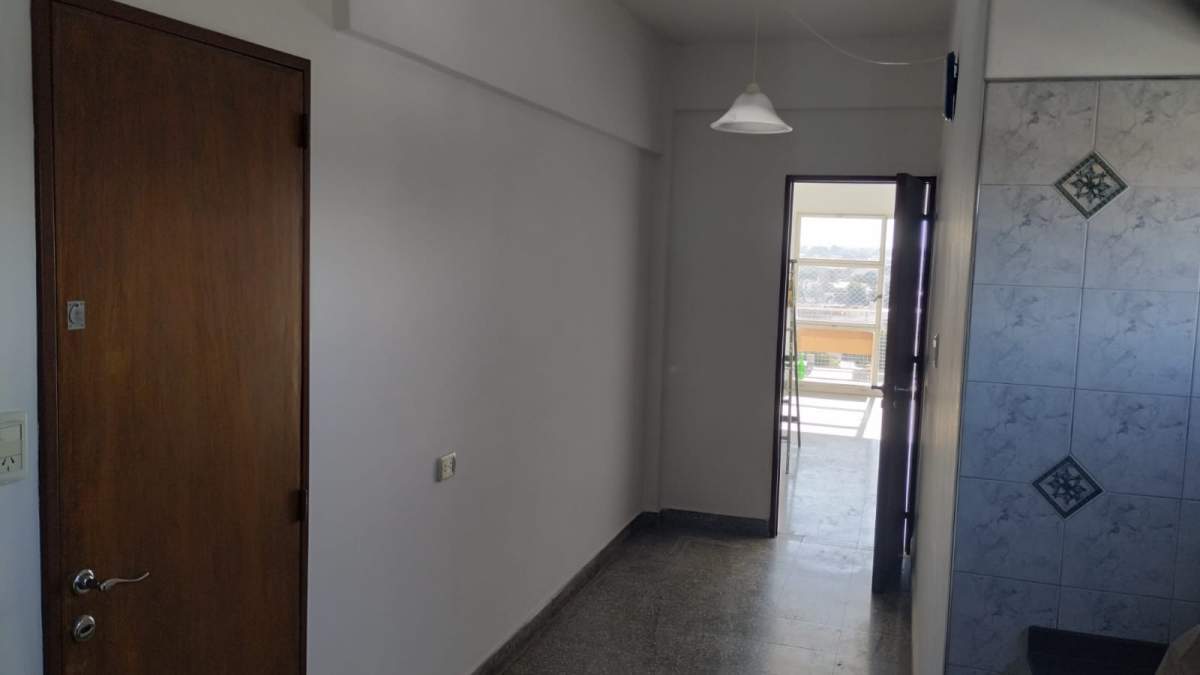 Vendo depto 3 dorm, cplacard y balcón. B Alta Cordoba.