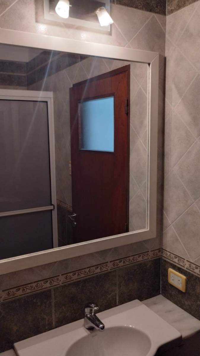 Vendo depto 3 dorm, cplacard y balcón. B Alta Cordoba.