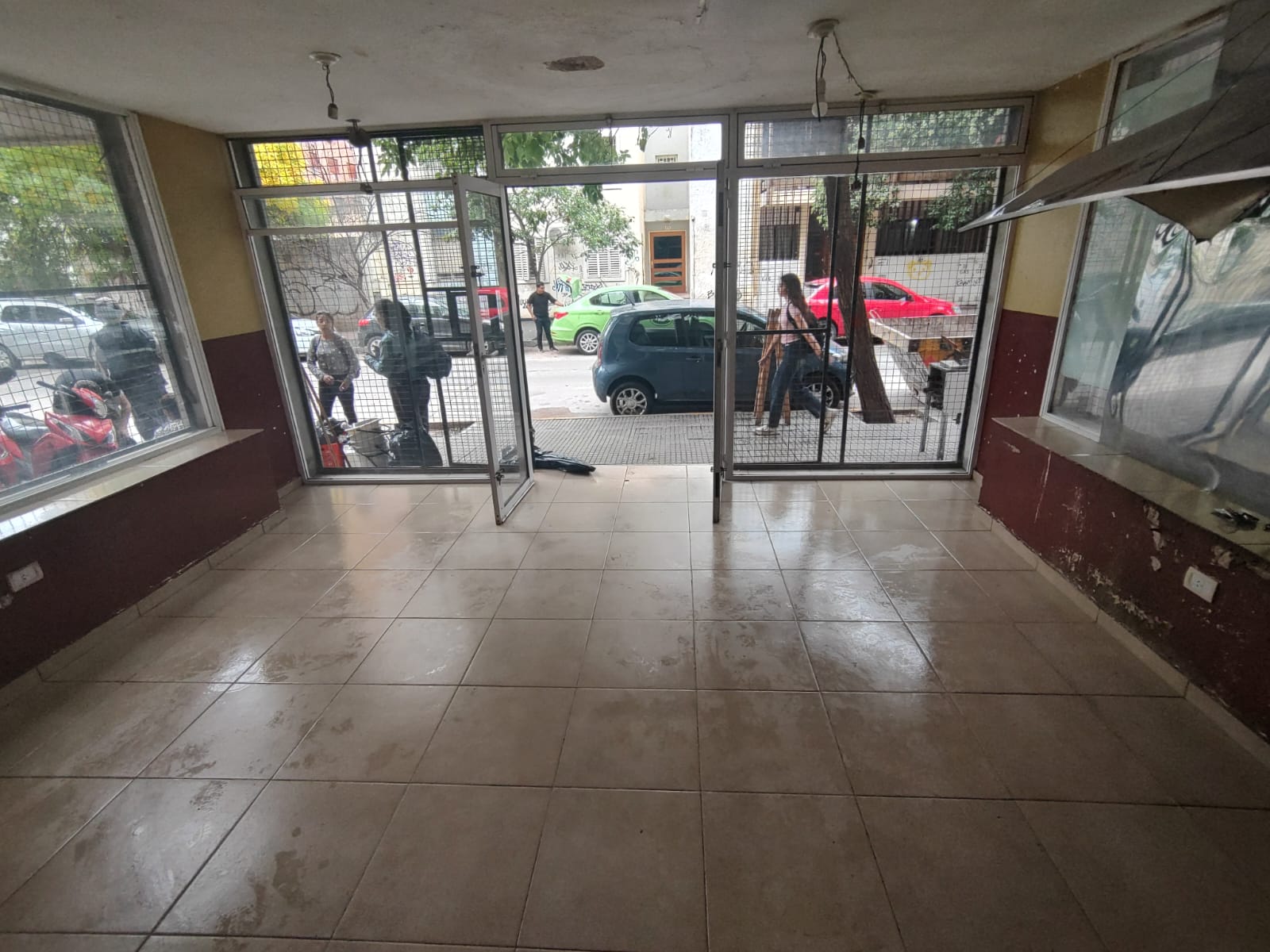 Local en Alquiler en Nueva Córdoba - Cercano a ciudad universitaria y Parque Las Tejas