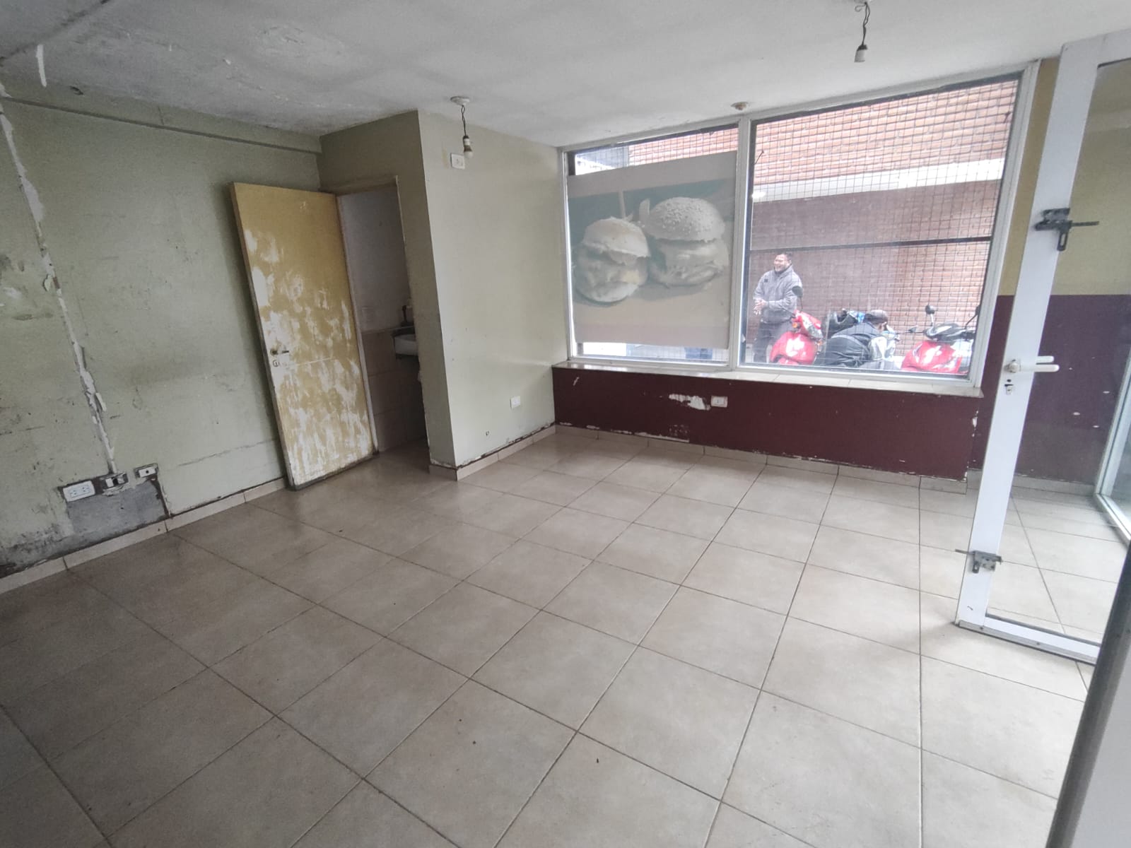 Local en Alquiler en Nueva Córdoba - Cercano a ciudad universitaria y Parque Las Tejas