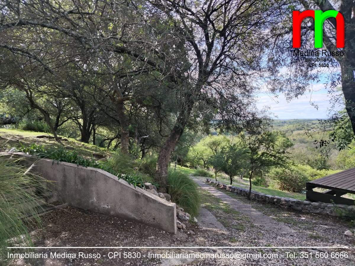 LA GRANJA - PROPIEDAD UNICA