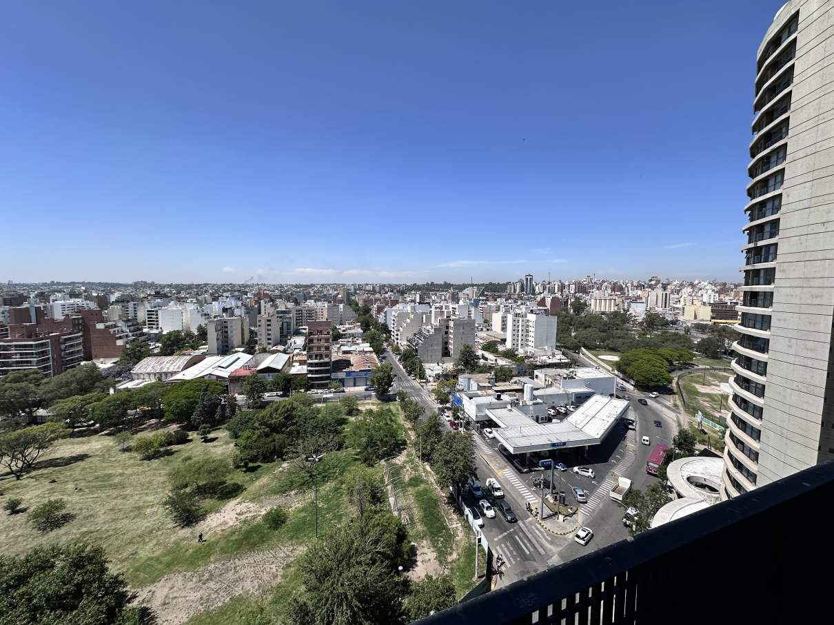 Departamento de 1 dormitorio en alquiler en Barrio Gral. Paz - Torre Alto Paz