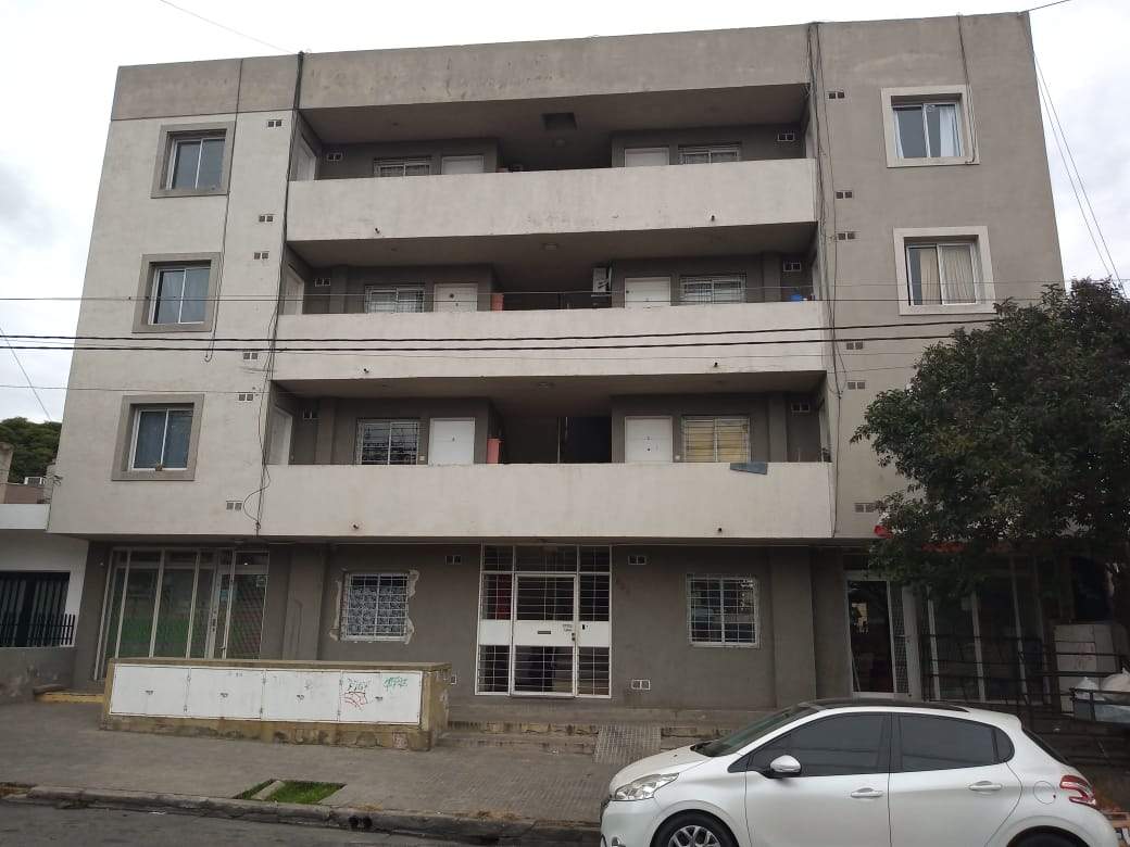 DUEÑO VENDE DEPARTAMENTO DE UN DORMITORIO - SOL DE MAYO 864 - OPORTUNIDAD DE INVERSIÓNEN EN ALBERDI