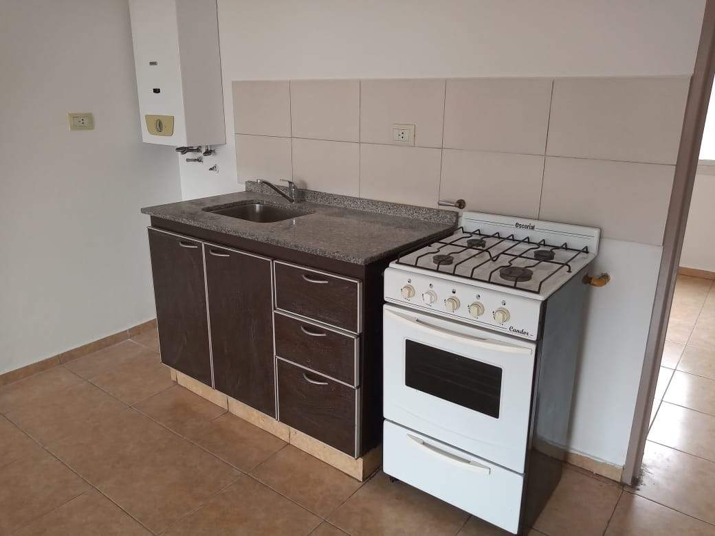 DUEÑO VENDE DEPARTAMENTO DE UN DORMITORIO - SOL DE MAYO 864 - OPORTUNIDAD DE INVERSIÓNEN EN ALBERDI