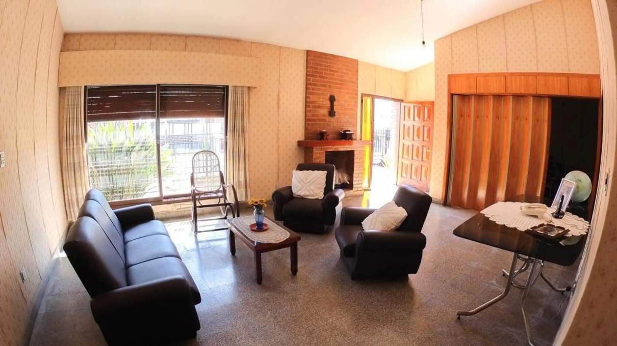 Se Vende Casa 5 Dormitorios Zona Norte Cerro de las rosas