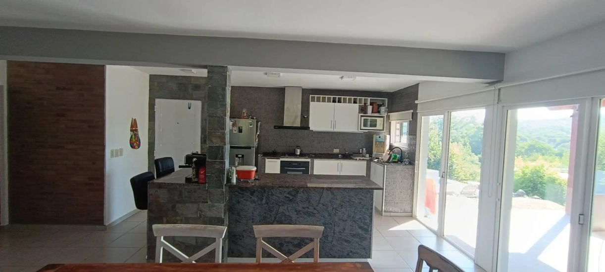 SE VENDE HERMOSA CASA EN CUMBRES DEL GOLF