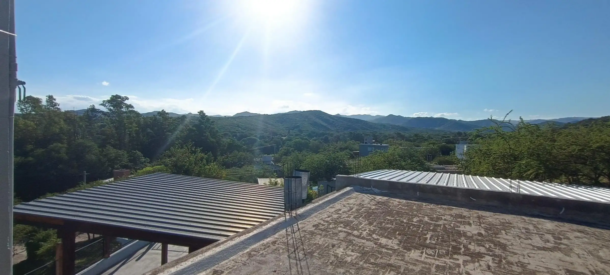 SE VENDE HERMOSA CASA EN CUMBRES DEL GOLF