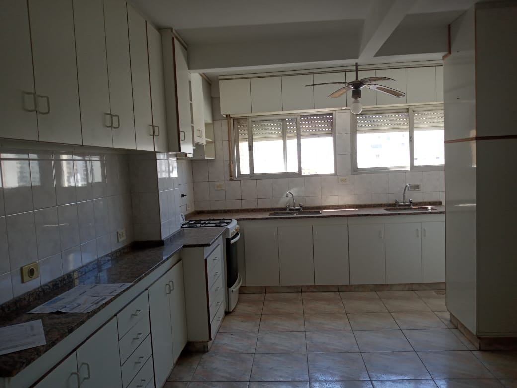 DEPARTAMENTO VENTA CENTRO 3 DORMITORIOS-