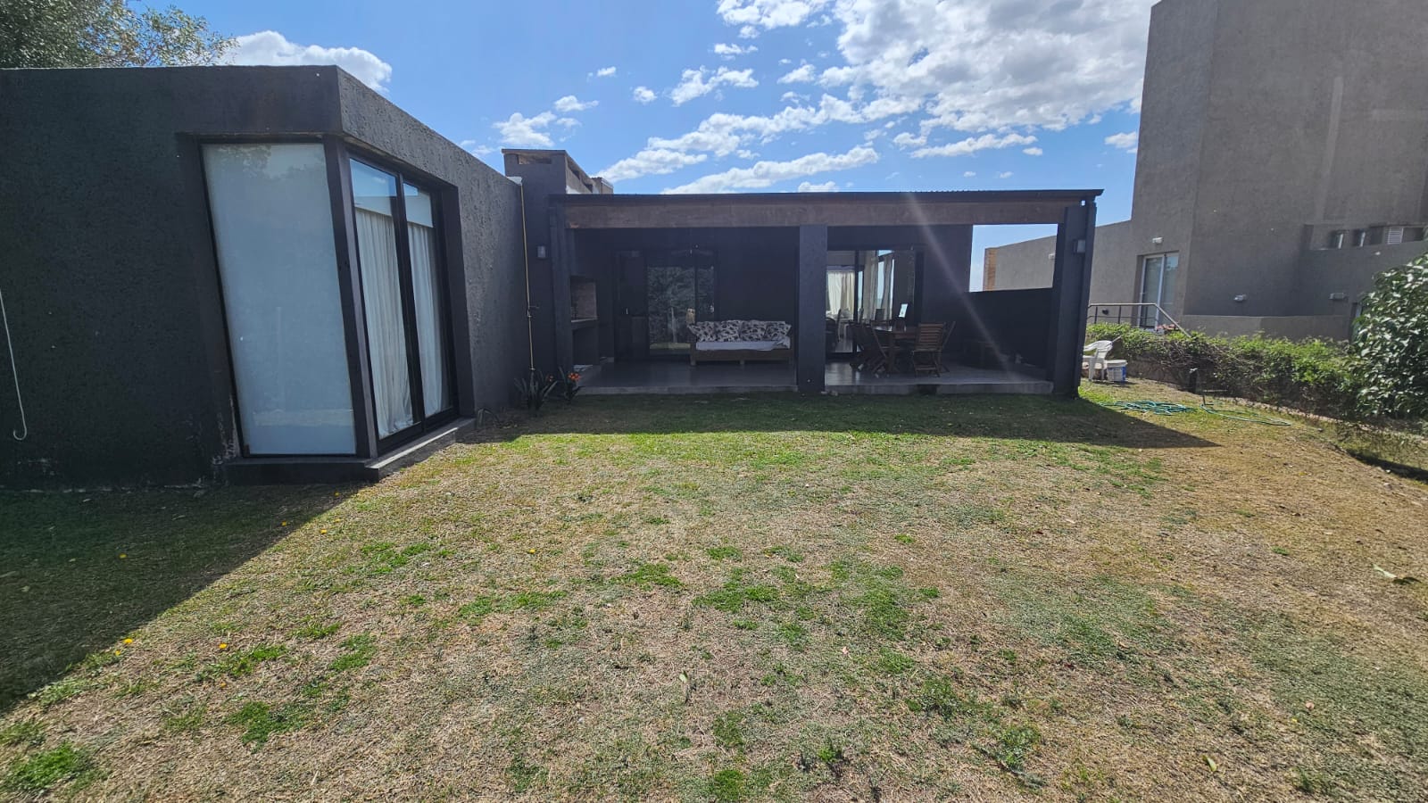 Casa a La Venta Sobre un Lote de 1000 m en Estancia Q2