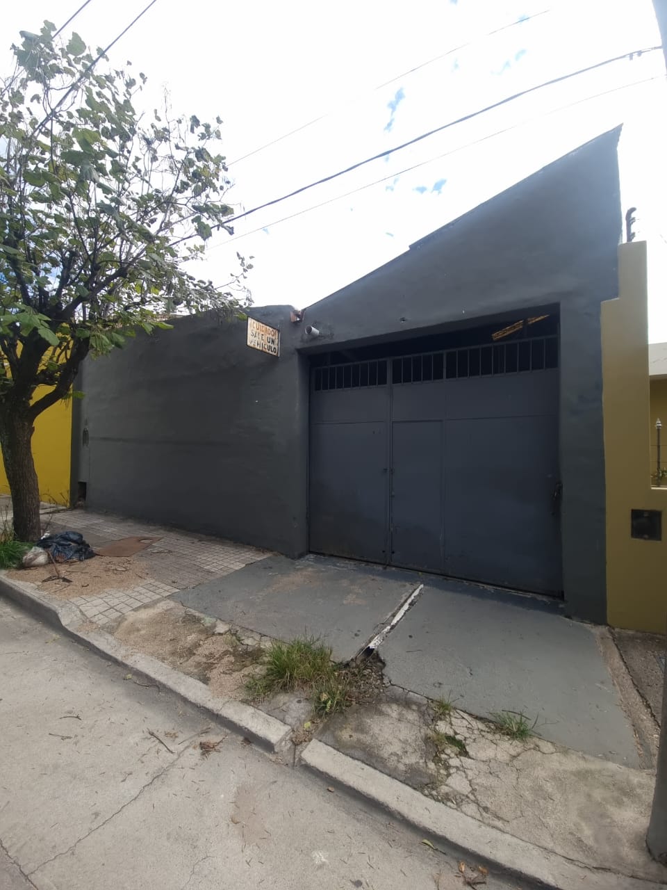 SE VENDE GALPÓN CON POSIBILIDAD A CONSTRUIR PB2PISOS