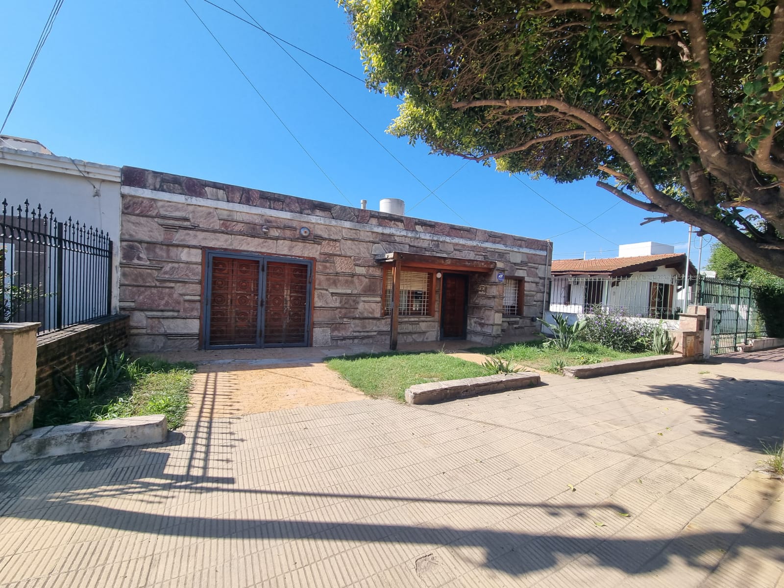 Se vende casa 3 dormitorios en Ameghino Sud