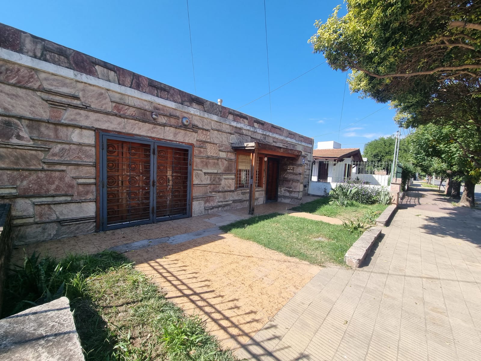 Se vende casa 3 dormitorios en Ameghino Sud