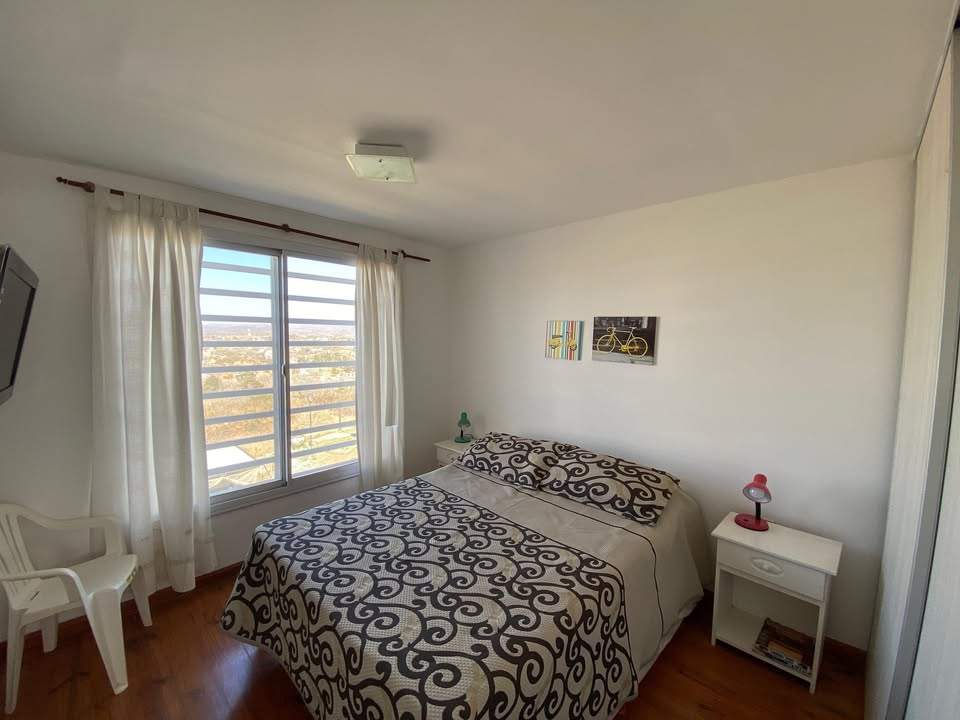 VENTA DUPLEX CON EXCELENTE VISTA A 10 MINUTOS DE CARLOS PAZ