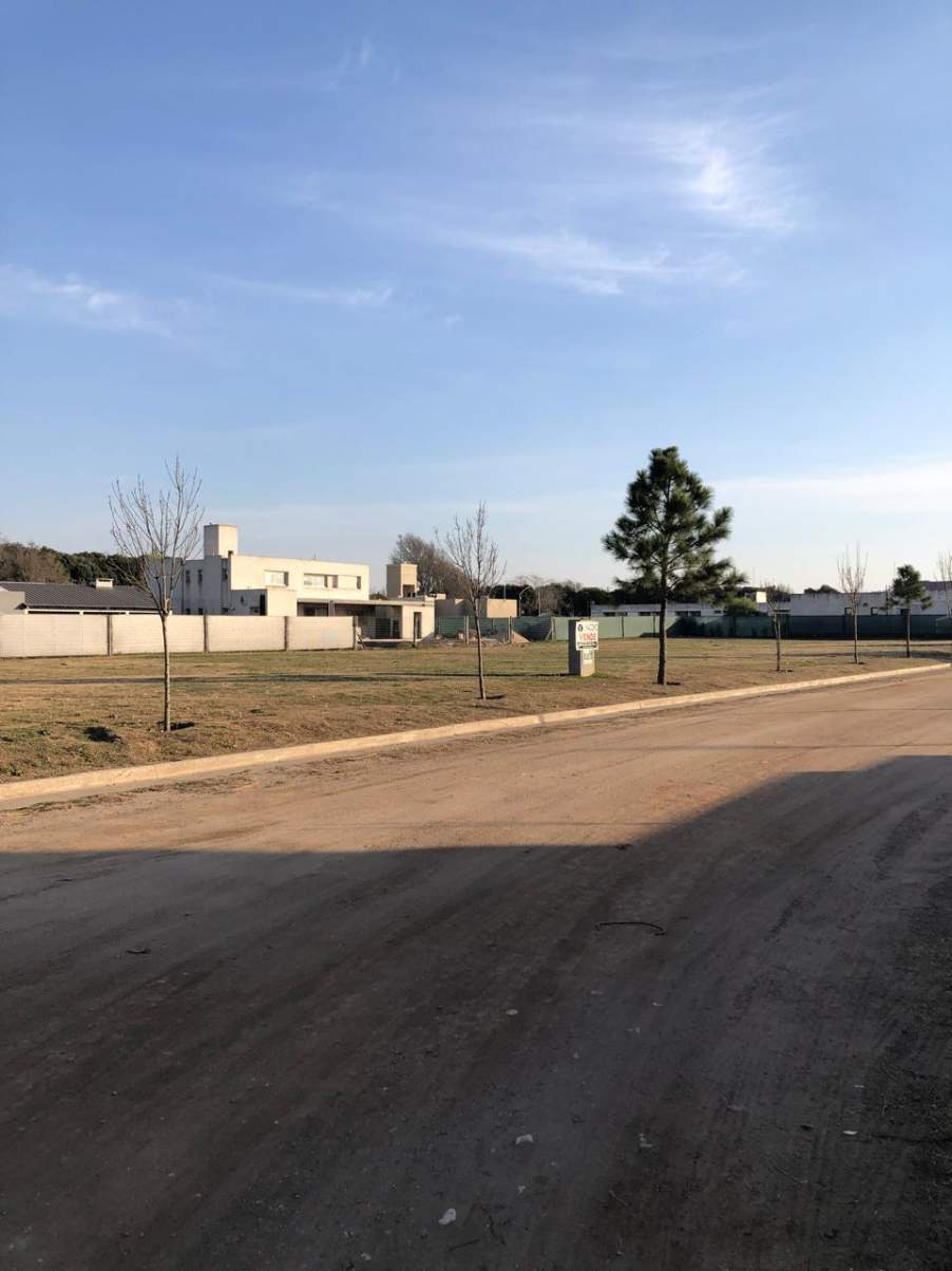 DUEÑO VENDE LOTE EN RIO CUARTO SIEMPRE VERDE CON ESCRITURA Y FINANCIACION AMPLIA OPORTUNIDAD