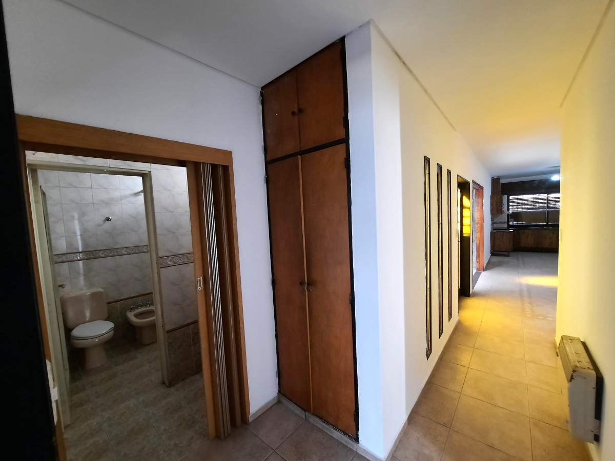 OPORTUNIDAD - VENDO CASA CON DEPARTAMENTO - B SAN FRANCISCO