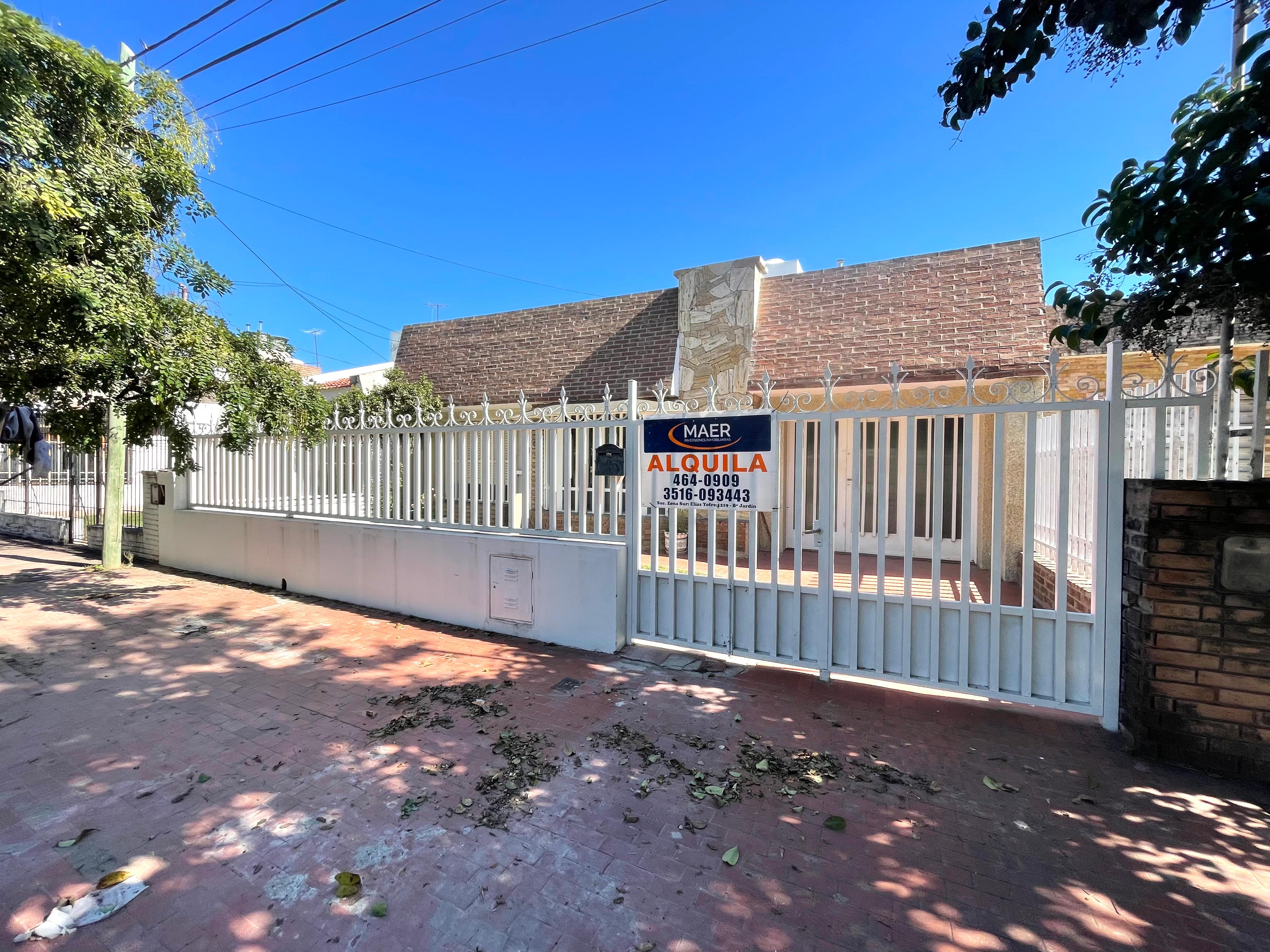BARRIO LOS OLMOS CASA EN ALQUILER 3 DORMITORIOS