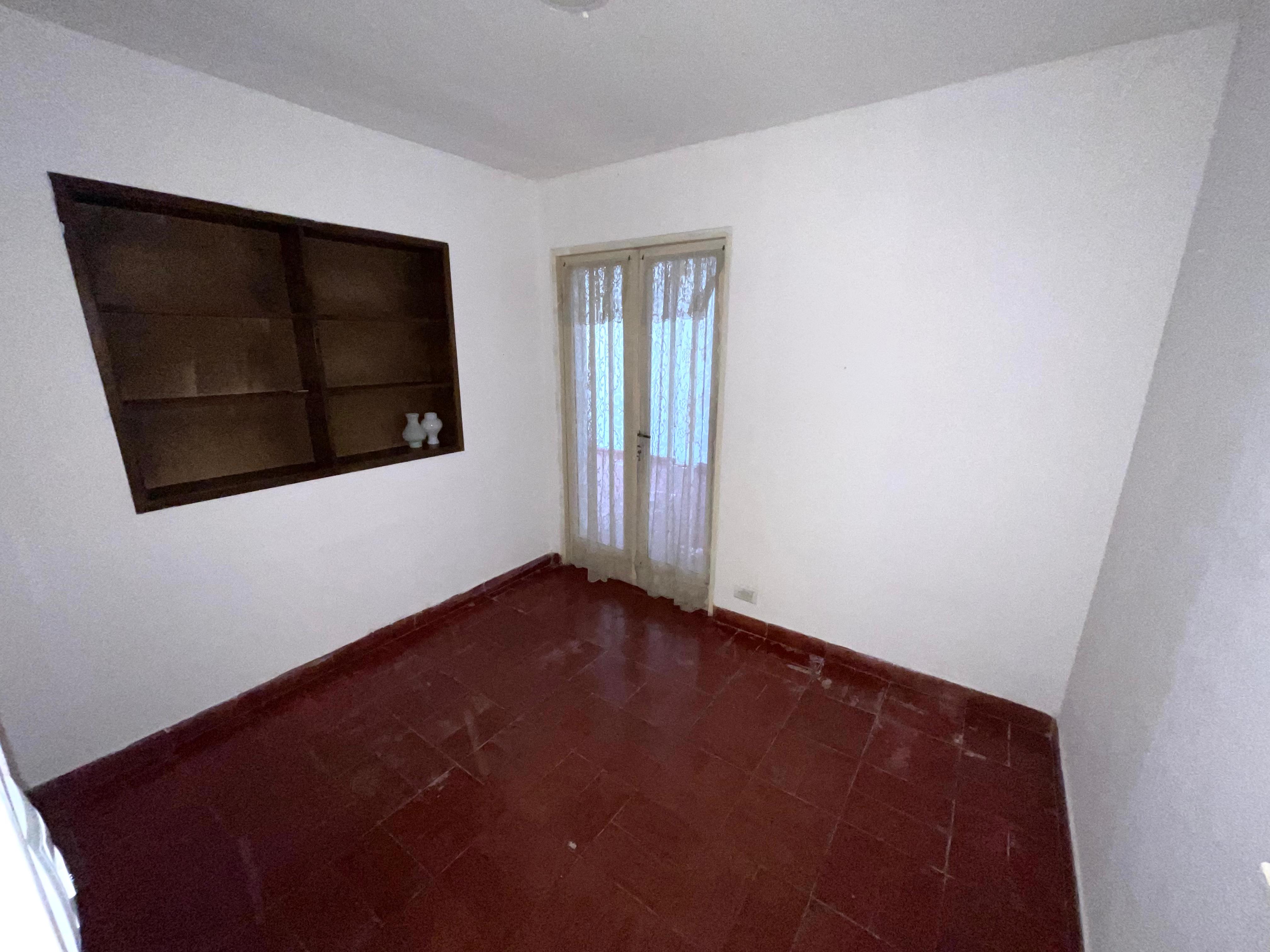 BARRIO LOS OLMOS CASA EN ALQUILER 3 DORMITORIOS