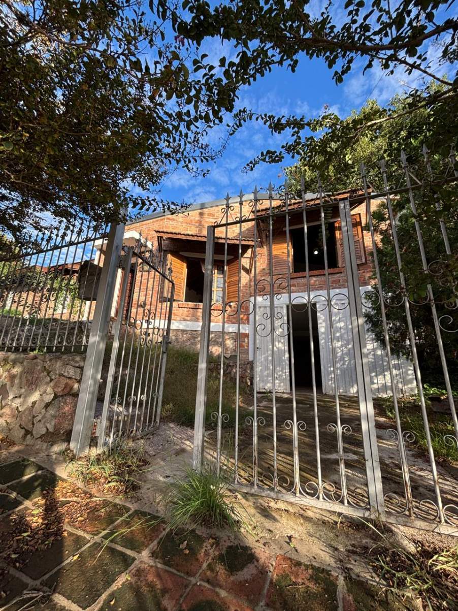 ALQUILER CASA 3 DORMITORIOS BARRIO CANTEGRIL RIO CEBALLOS CORDOBA