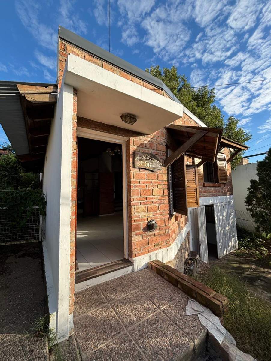 ALQUILER CASA 3 DORMITORIOS BARRIO CANTEGRIL RIO CEBALLOS CORDOBA